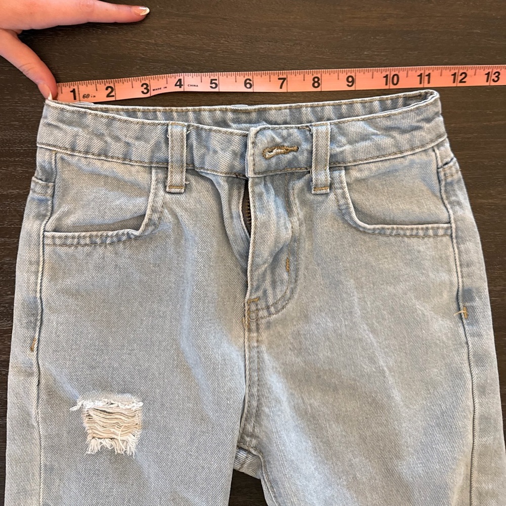 Girls 7 Distressed Look Light Blue Jeans - Picture 10 of 11